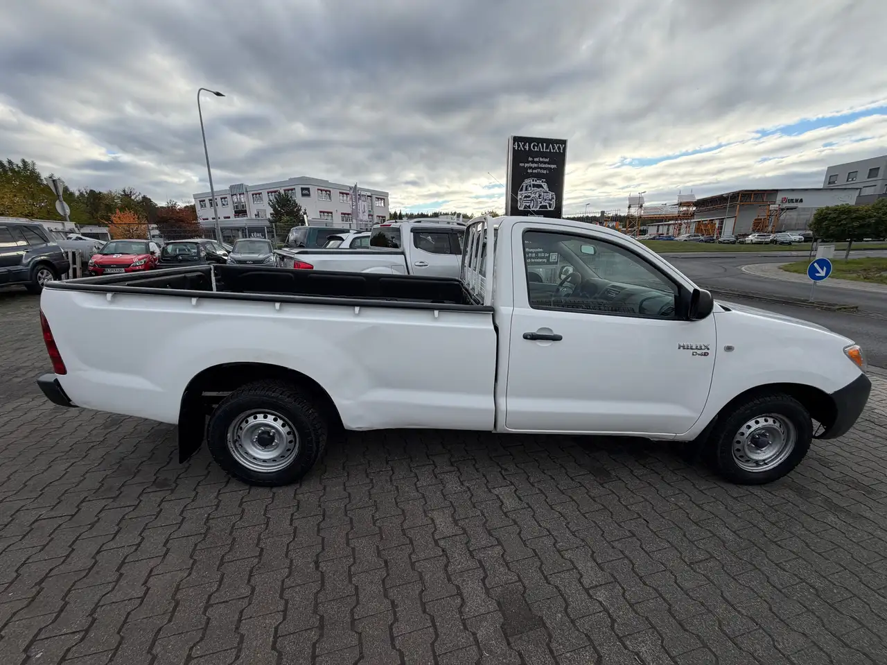TOYOTA HILUX SINGLE CAB - 102 ch - 110 925KMS - BVM - DISTRIBUTION FAITE