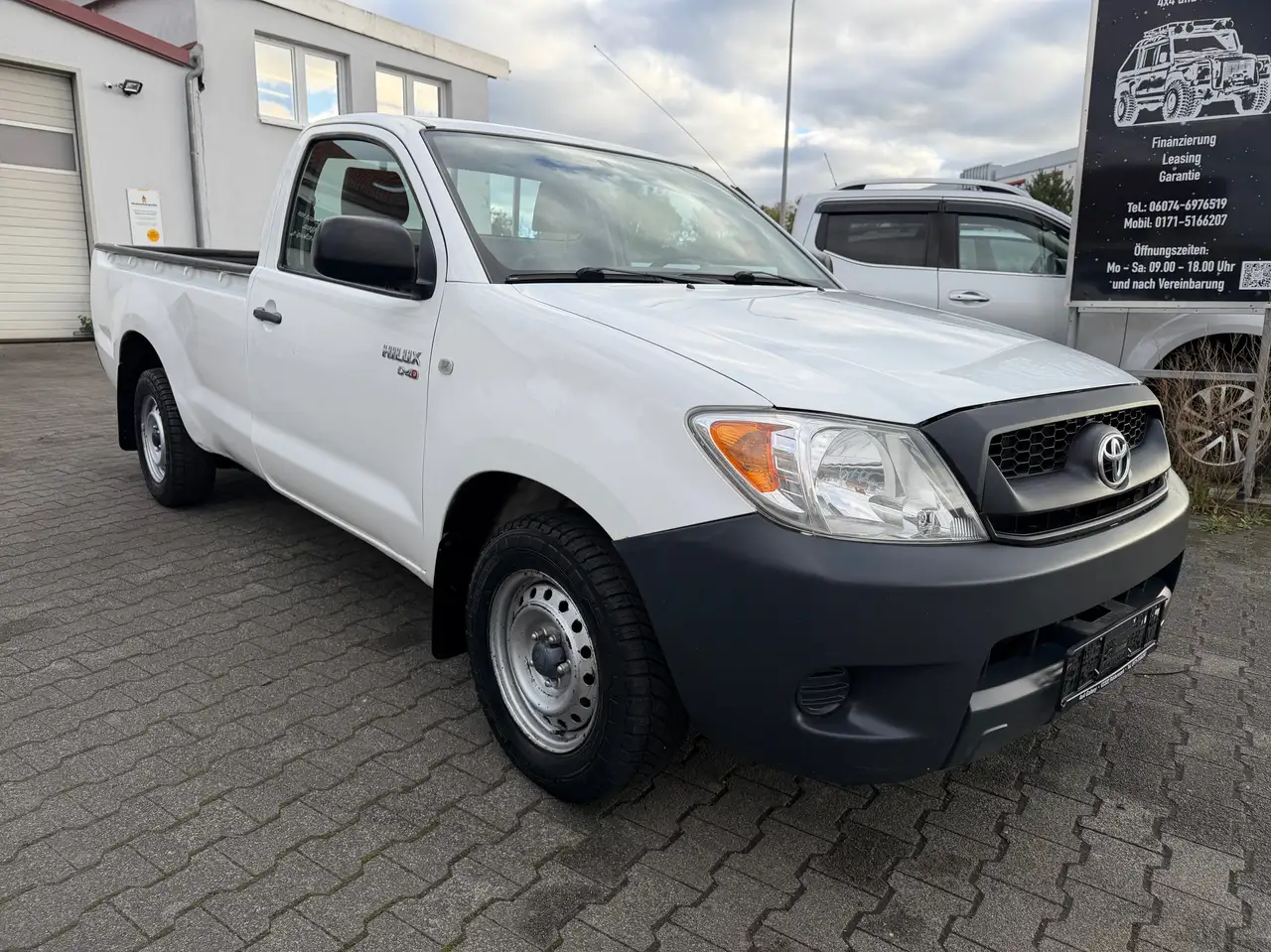 TOYOTA HILUX SINGLE CAB - 102 ch - 110 925KMS - BVM - DISTRIBUTION FAITE