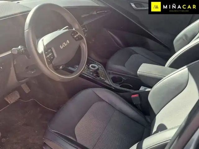 Kia Niro view 3