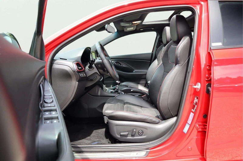 Hyundai i30 2,0 N Performance Schiebedach/19 Zoll/Kamera — photo 10