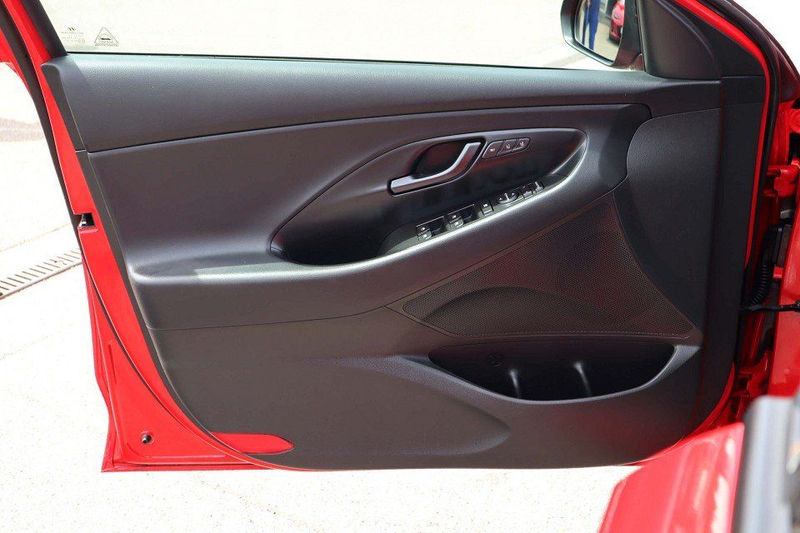 Hyundai i30 2,0 N Performance Schiebedach/19 Zoll/Kamera — photo 11