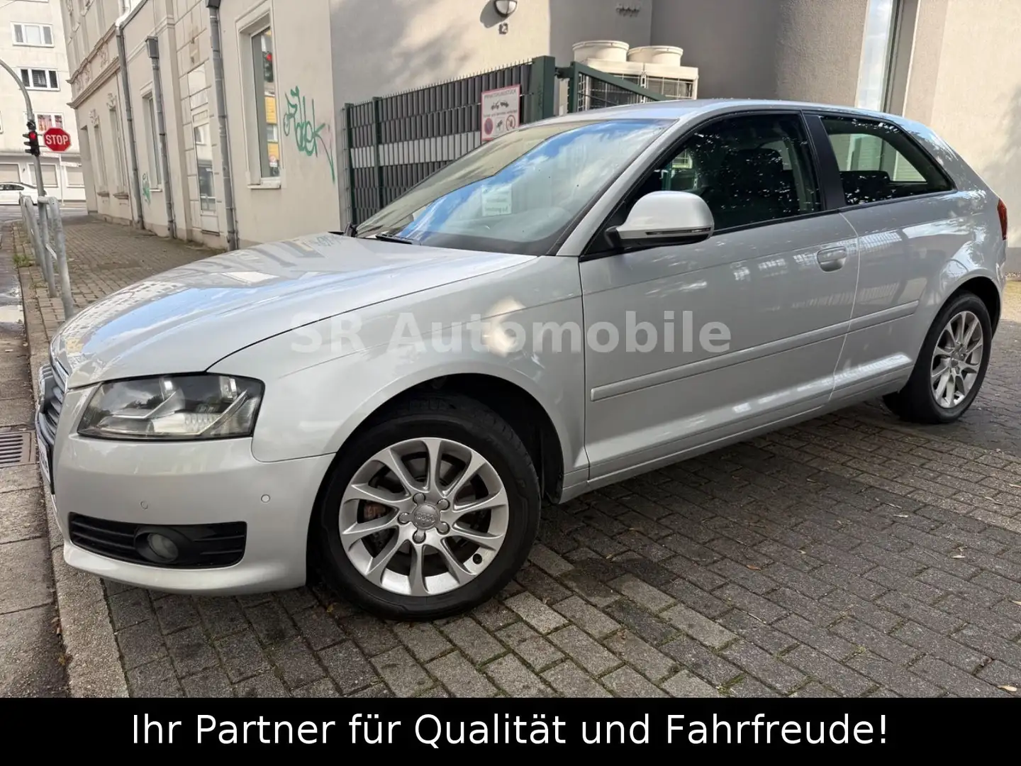 Audi A3 1.6 AUTOMATIK*KLIMA*SHZ*PDC* Silber - 2