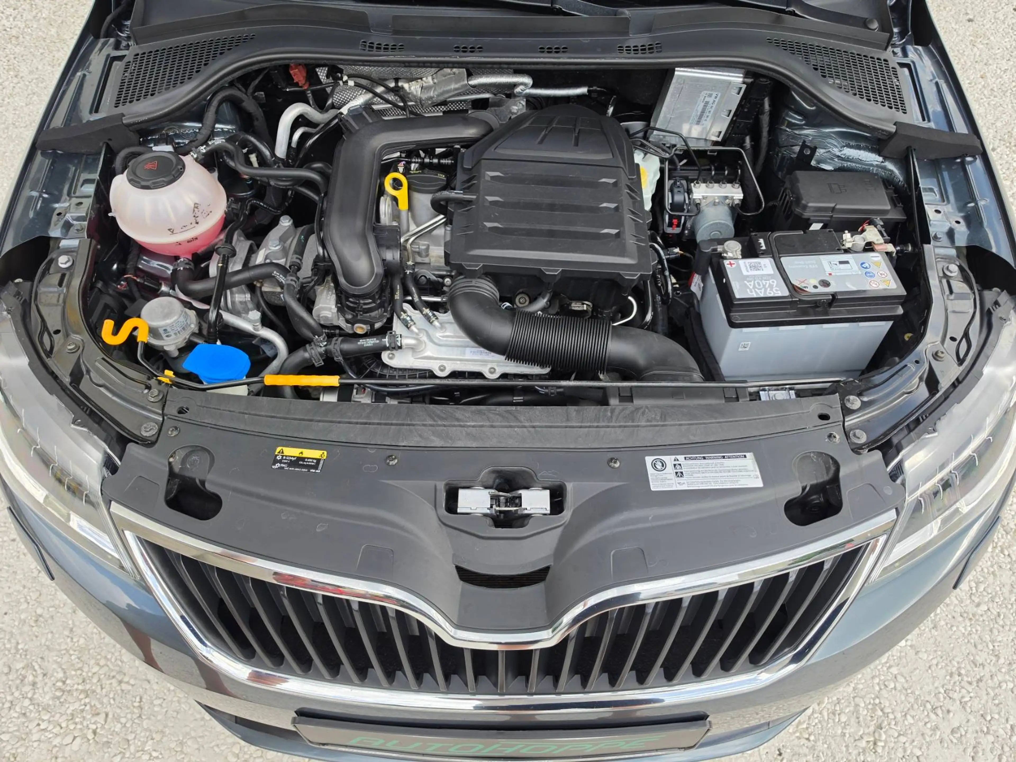 Skoda Rapid/Spaceback Drive, Navi, AHK, LED, Kamera... — photo 12