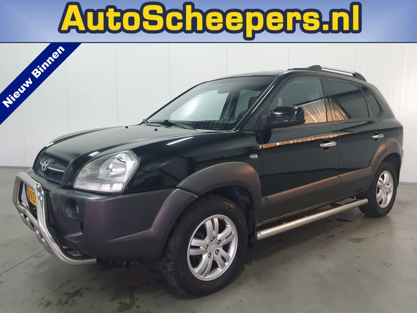Hyundai TUCSON 2.0i Style CLIMA/CRUISE/TRHAAK/LMV Zwart - 1