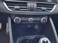 Alfa Romeo Giulia Ti 2,0 280 AT8 Q4 Silber - thumbnail 14