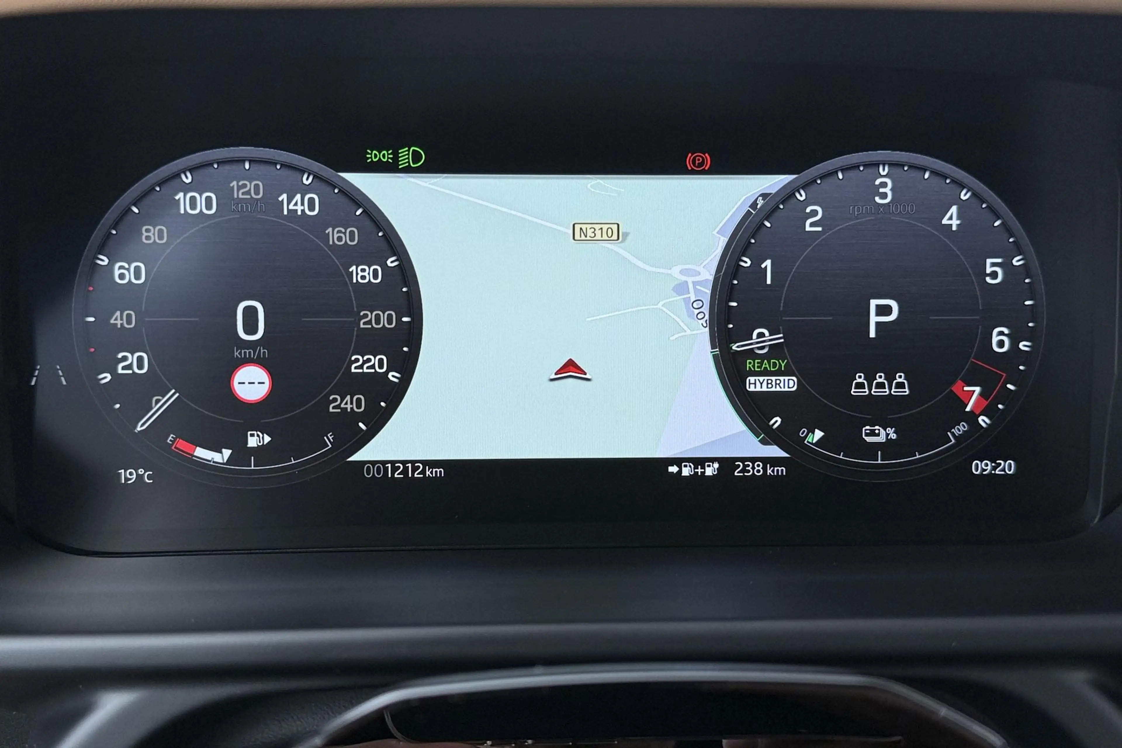Land Rover Defender 110 P300e X-Dynamic HSE | MY26 | ClearSight | Meri — photo 20