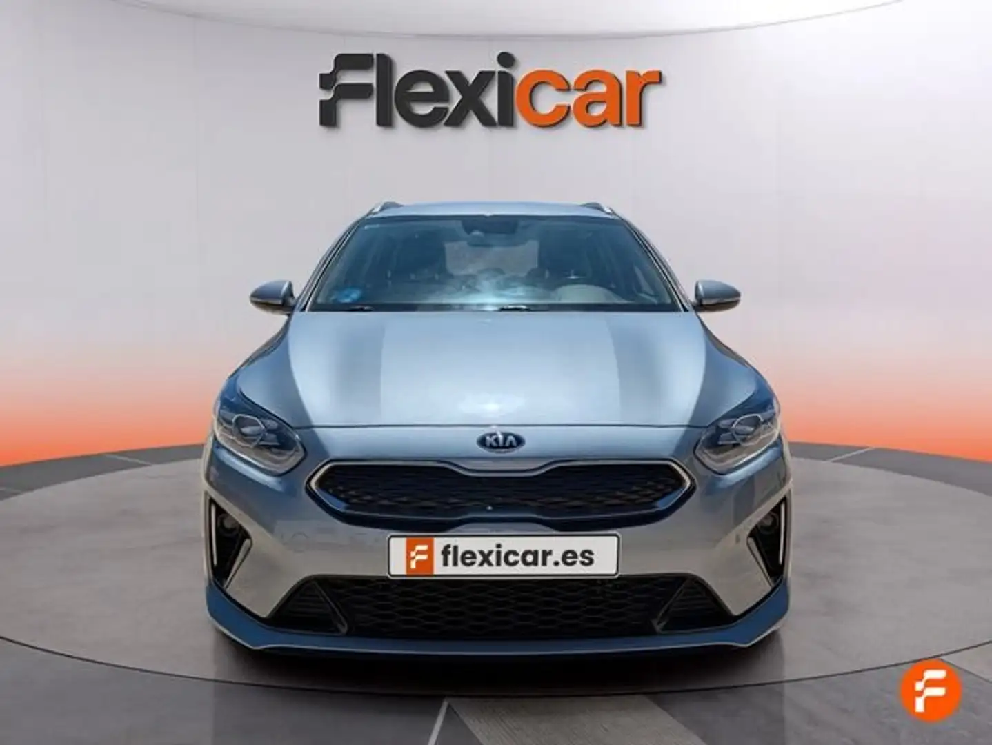 Kia Ceed / cee'd Tourer 1.6 PHEV eTech Aut. Gris - 2