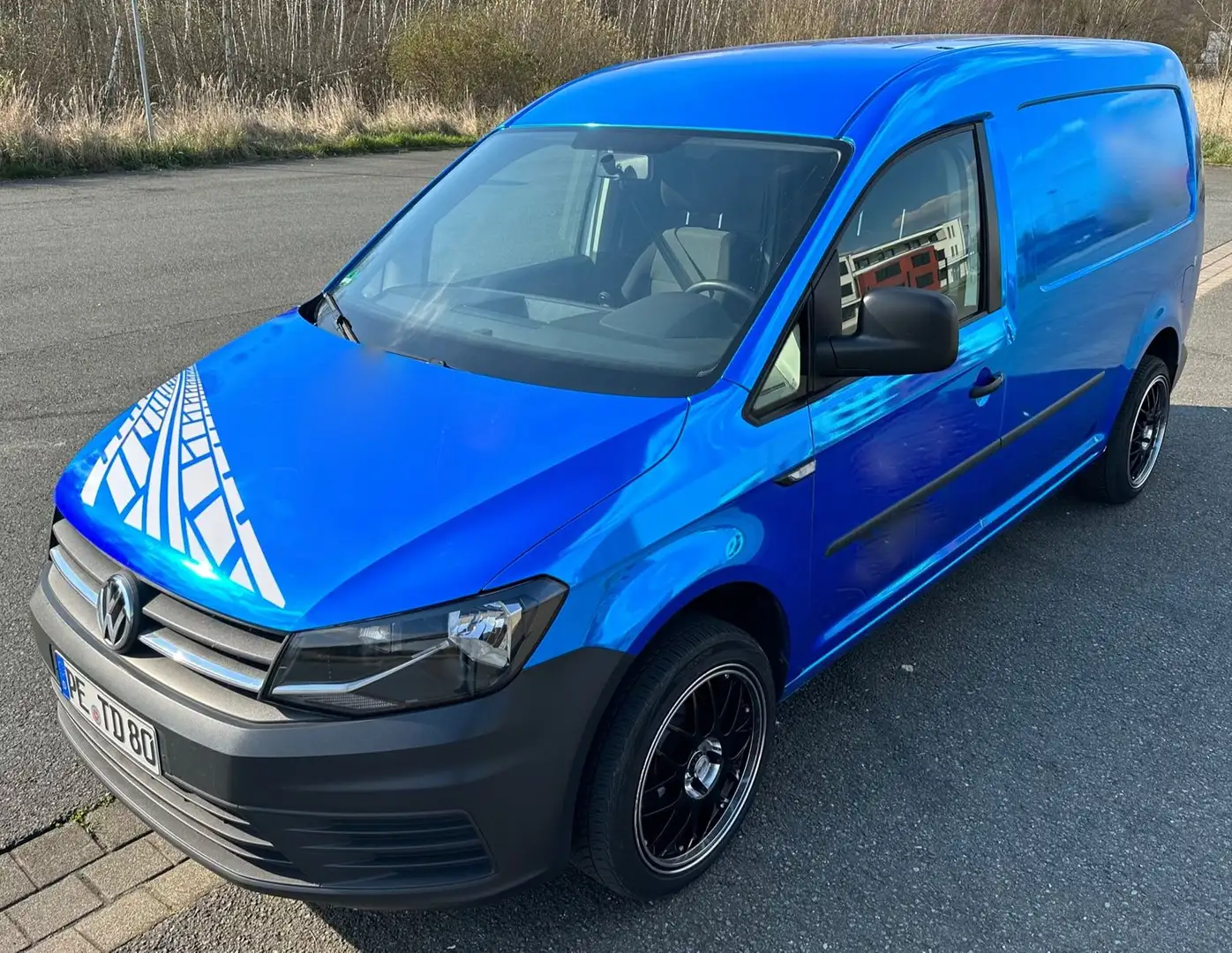 Volkswagen Caddy Nfz Maxi Kasten Klima blau foliert Weiß - 1