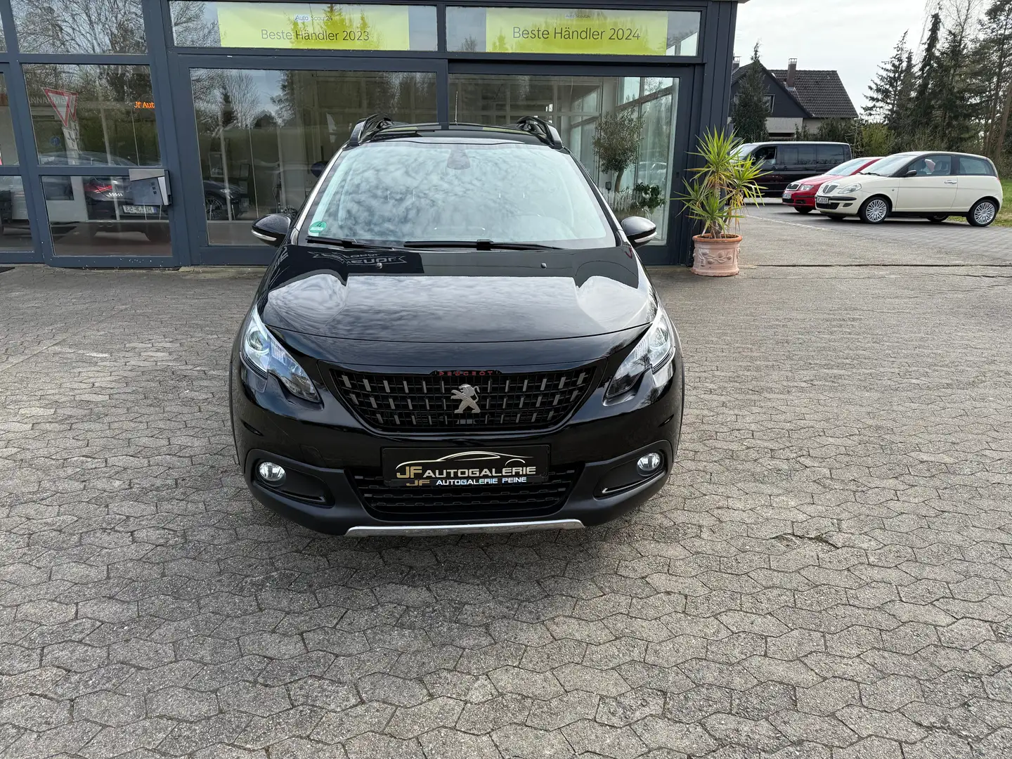Peugeot 2008 Allure"2.HAND"TÜV/NEU"12MonateGarantie" Schwarz - 2