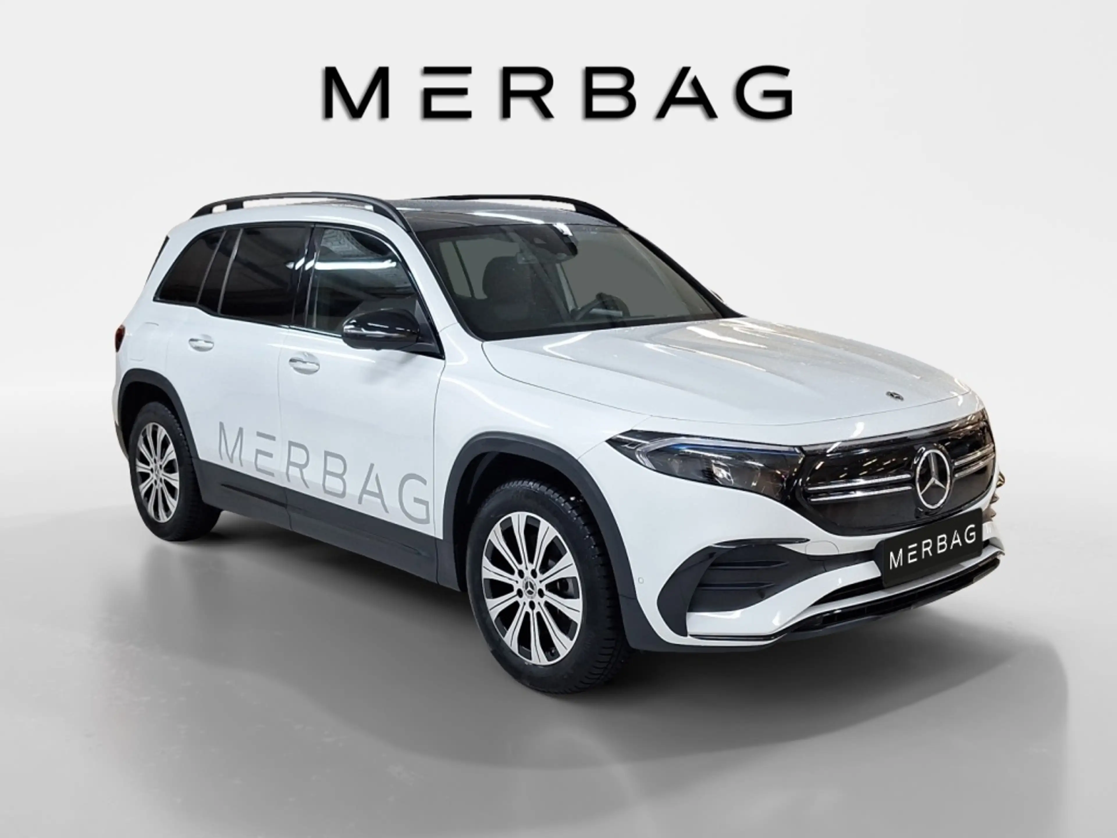 Mercedes-Benz EQB 300 4M AMG Night Pano 19" 360° Keyless LED — photo 6