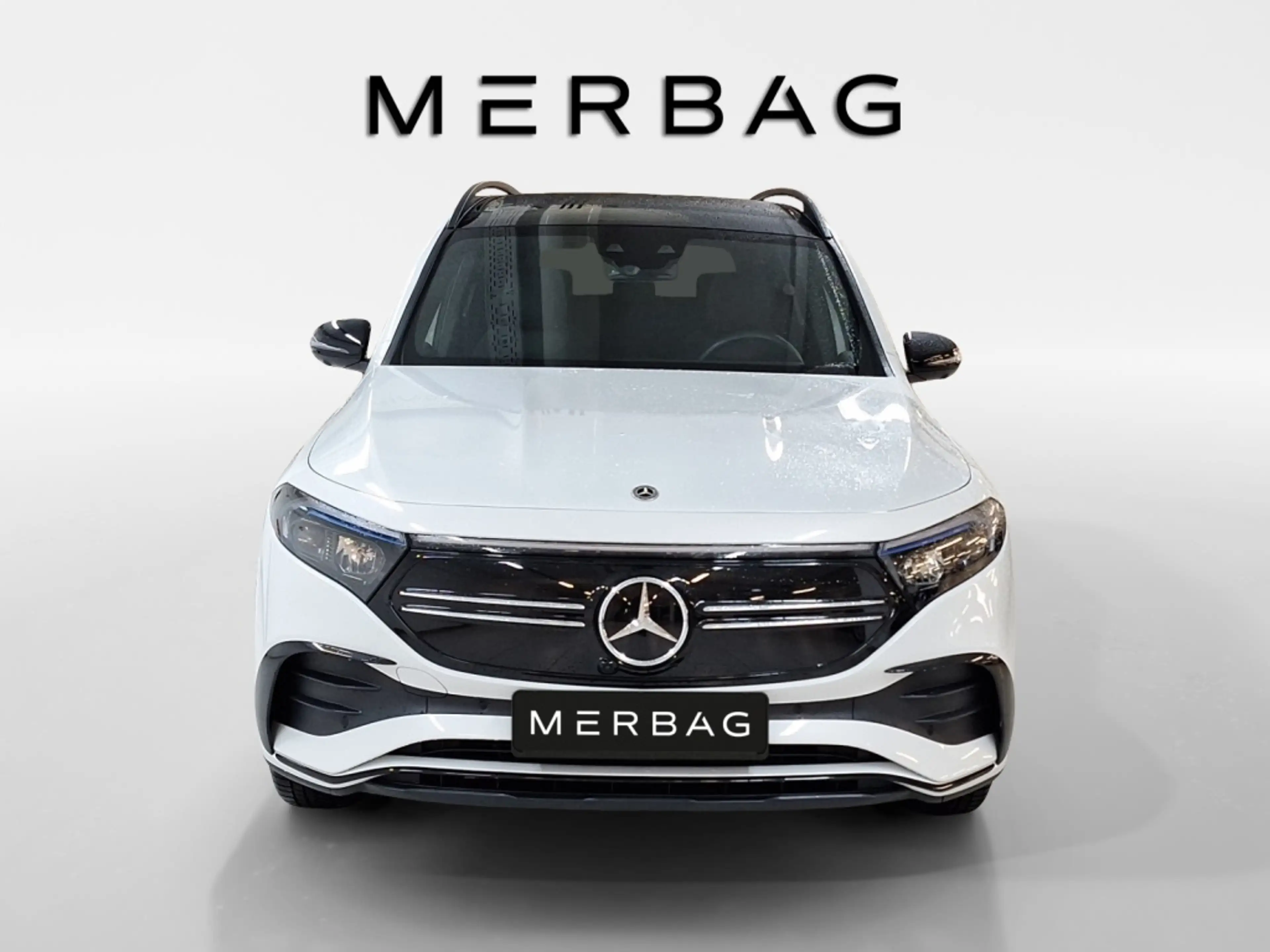 Mercedes-Benz EQB 300 4M AMG Night Pano 19" 360° Keyless LED — photo 7