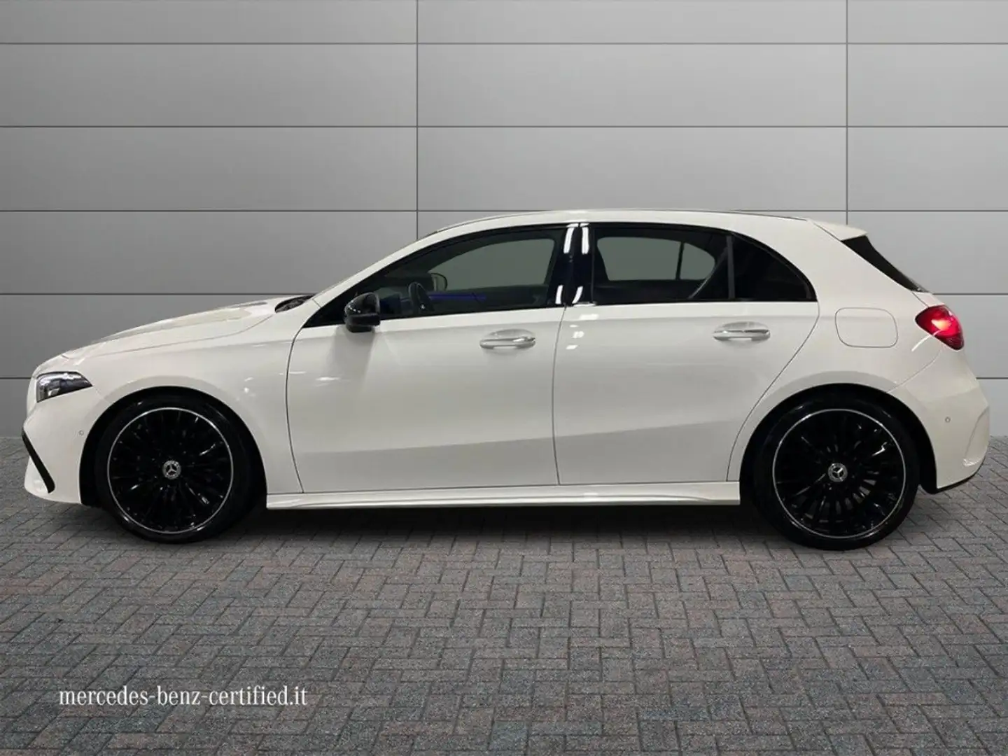 Mercedes-Benz A 180 - A 180 d AMG Line Advanced Plus auto Bianco - 2