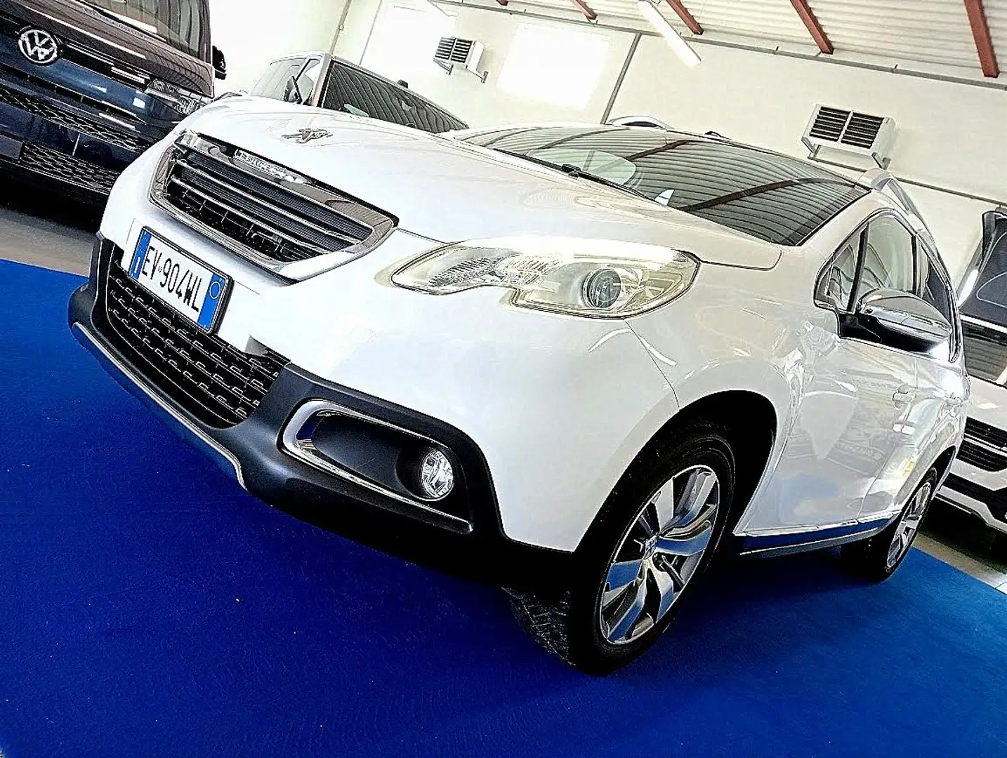 Peugeot 2008 1.2 82cv ALLURE TETTO PANORAMICO UNIPROPR Bianco - 2
