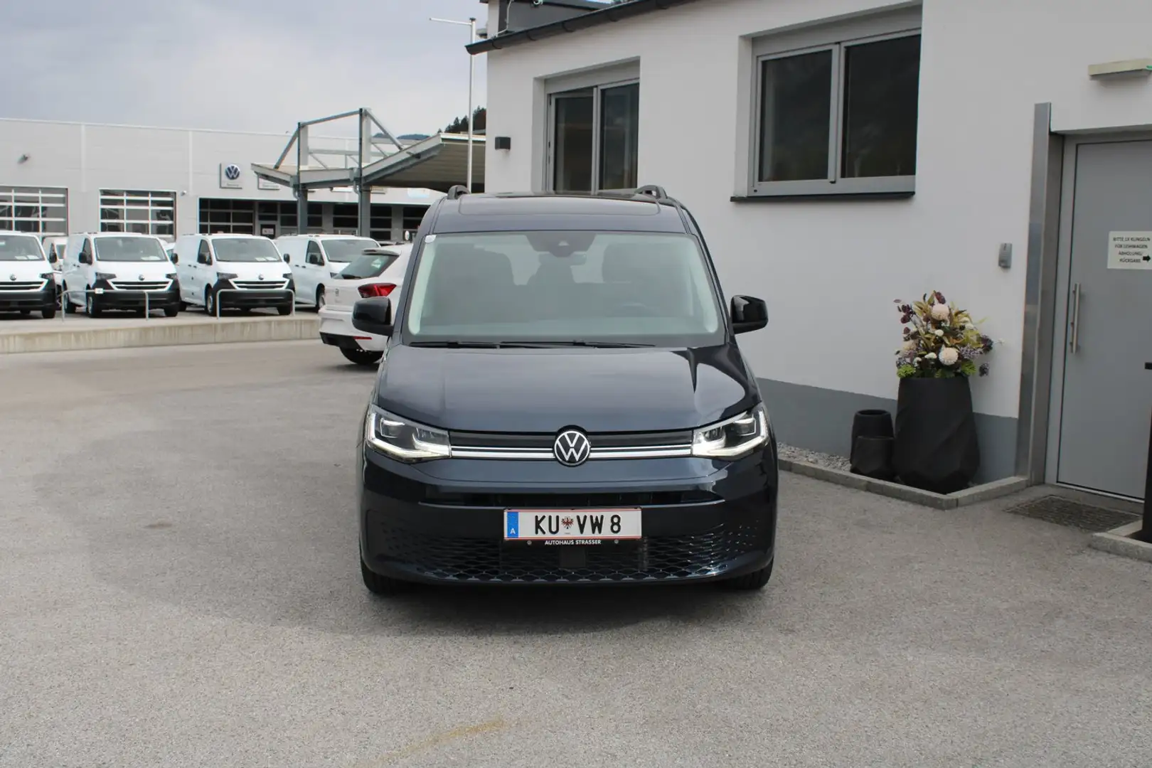 Volkswagen Caddy Dark Label TDI 4MOTION Blau - 2