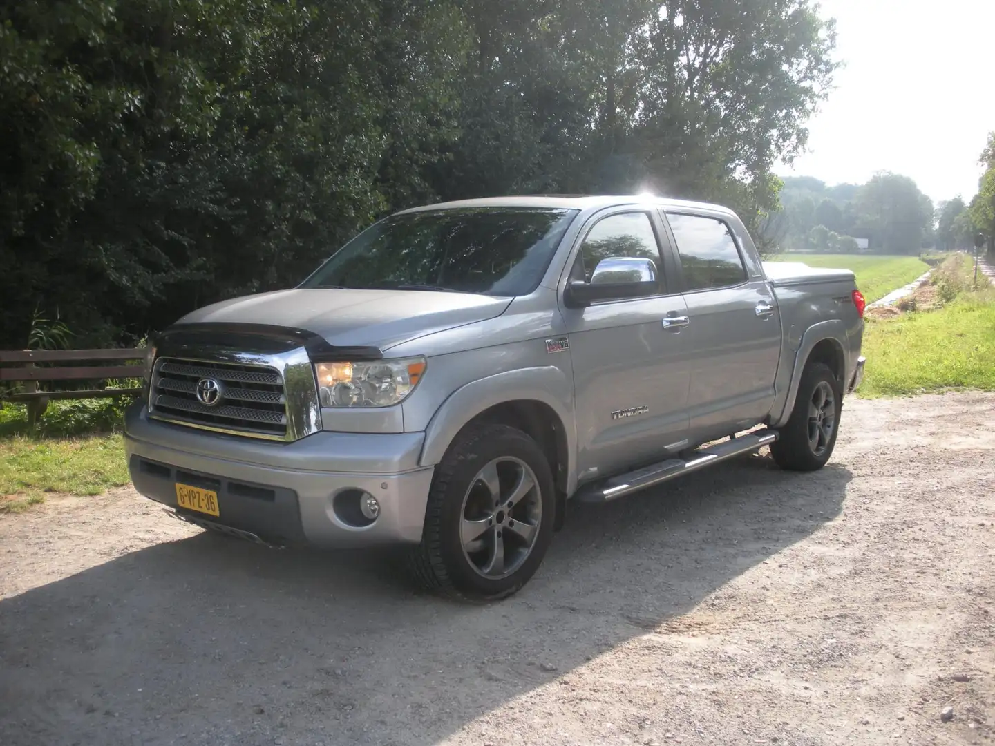Toyota Tundra TOYOTA 4X4 5.7 V8 Limited - 2