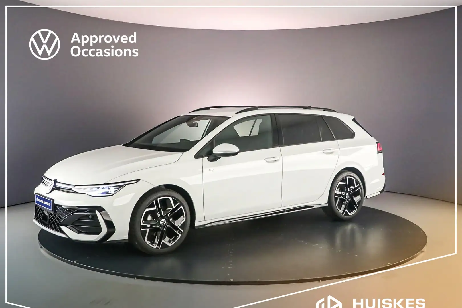 Volkswagen Golf Variant R-Line Edition 1.5 eTSI 115pk DSG Automaat Adaptiv Weiß - 1