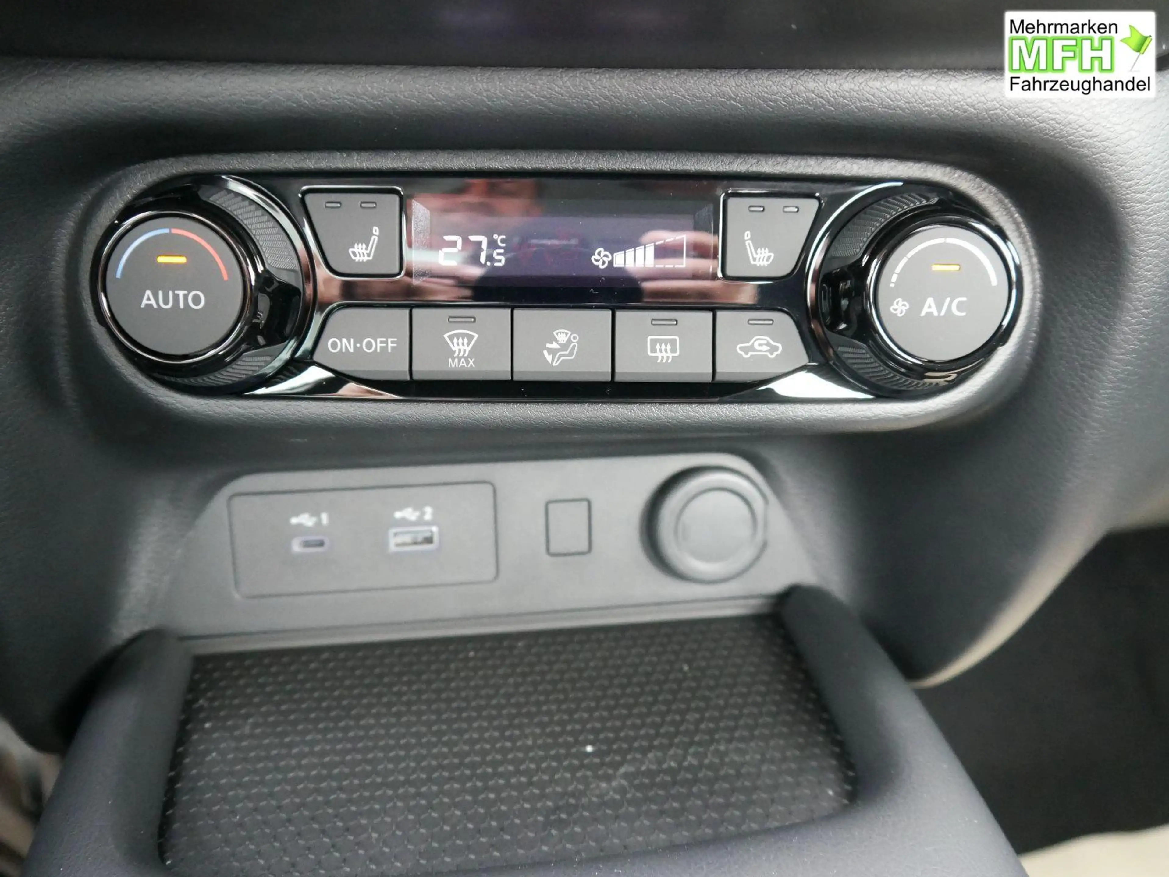 Nissan Juke Acenta 1.0 DIG-T Acenta*NAVI-ÜBER-SMARTLINK*TEM... — photo 15