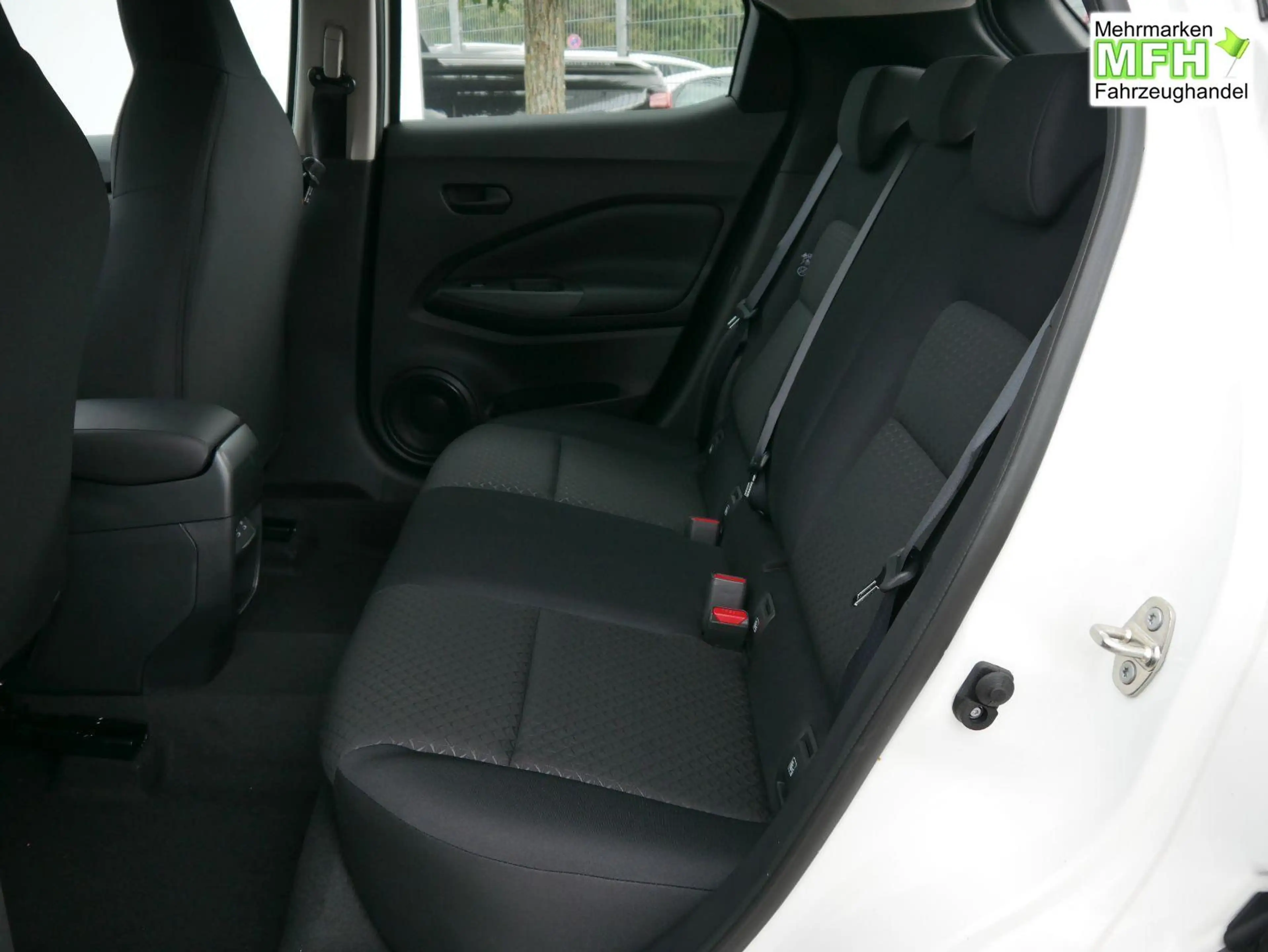 Nissan Juke Acenta 1.0 DIG-T Acenta*NAVI-ÜBER-SMARTLINK*TEM... — photo 8