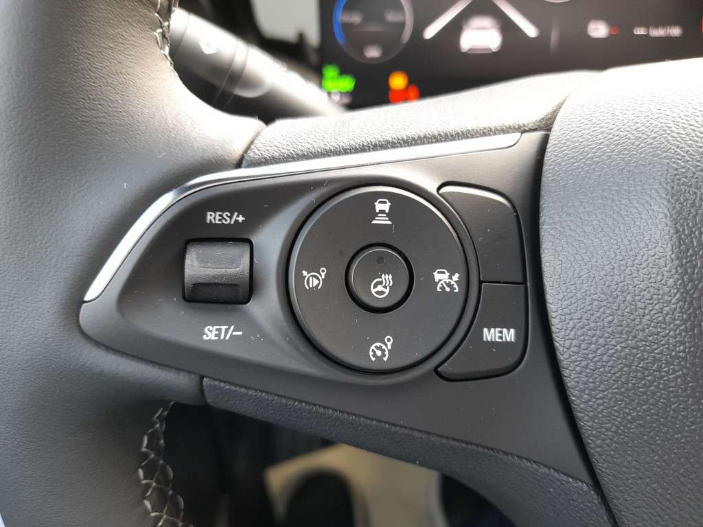 Opel Mokka E