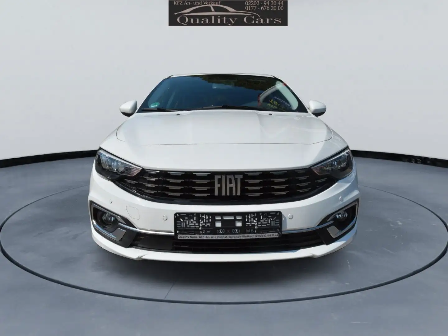 Fiat Tipo City Life 1,5 i / Hybrid Benzin/ Elektro Blanc - 2