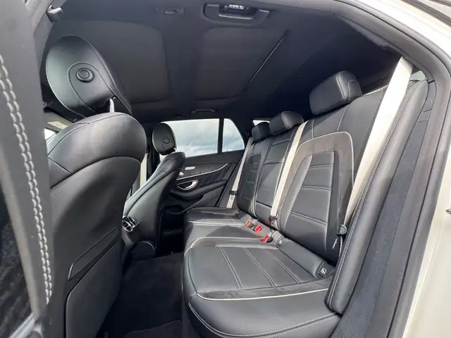 Mercedes-Benz E-Class view 25