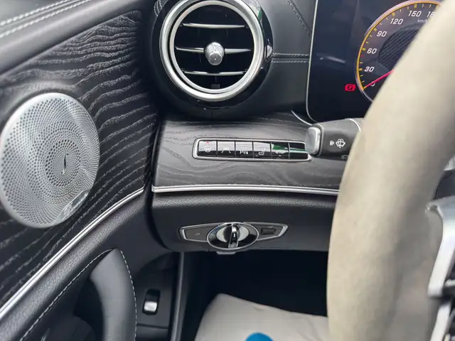 Mercedes-Benz Amg E 63 view 14