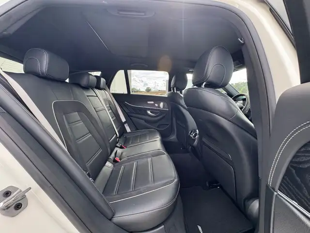 Mercedes-Benz E-Class view 27