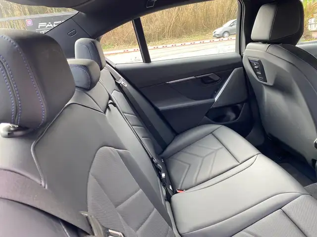 BMW M view 11