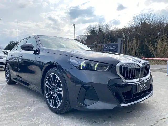 BMW M view 5
