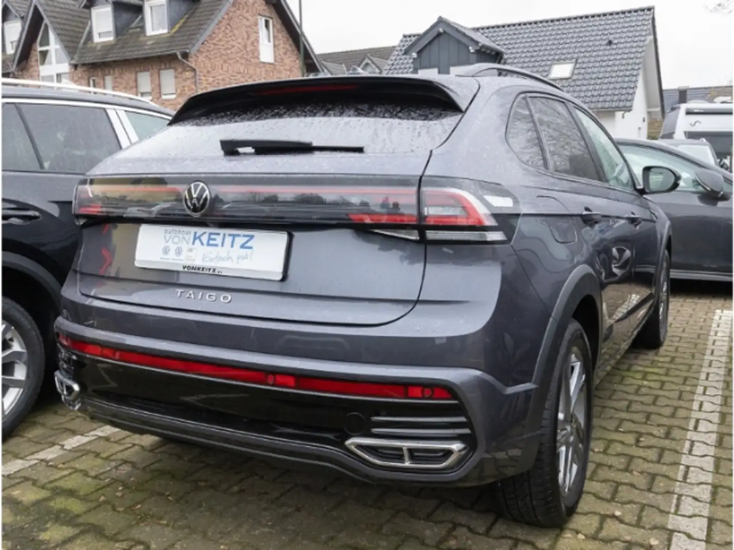 Volkswagen Taigo 1.5 TSI DSG R-LINE +SHZ+NAVI+CARPLAY+MET++ Grau - 2