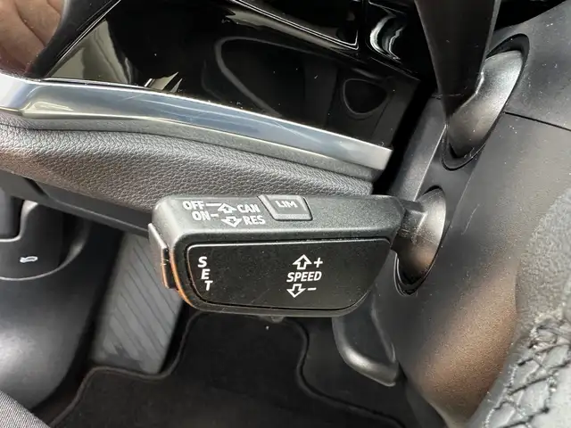 Audi Q3 view 11