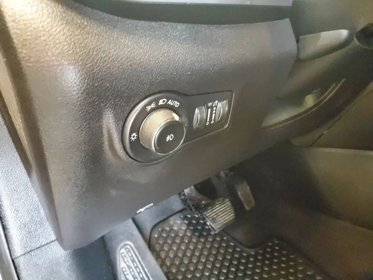 Jeep Compass photo Jeep Compass