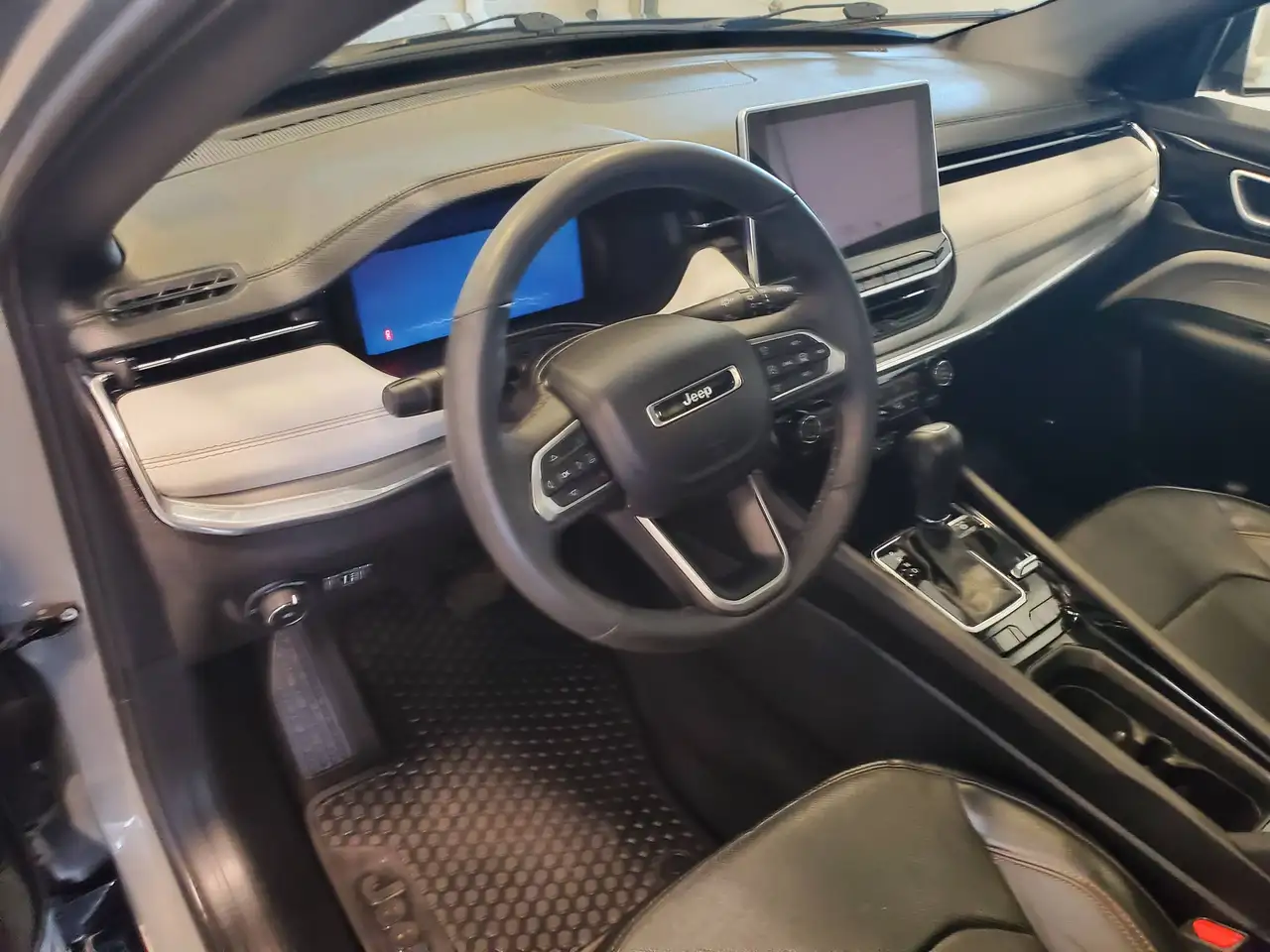 Jeep Compass photo Jeep Compass