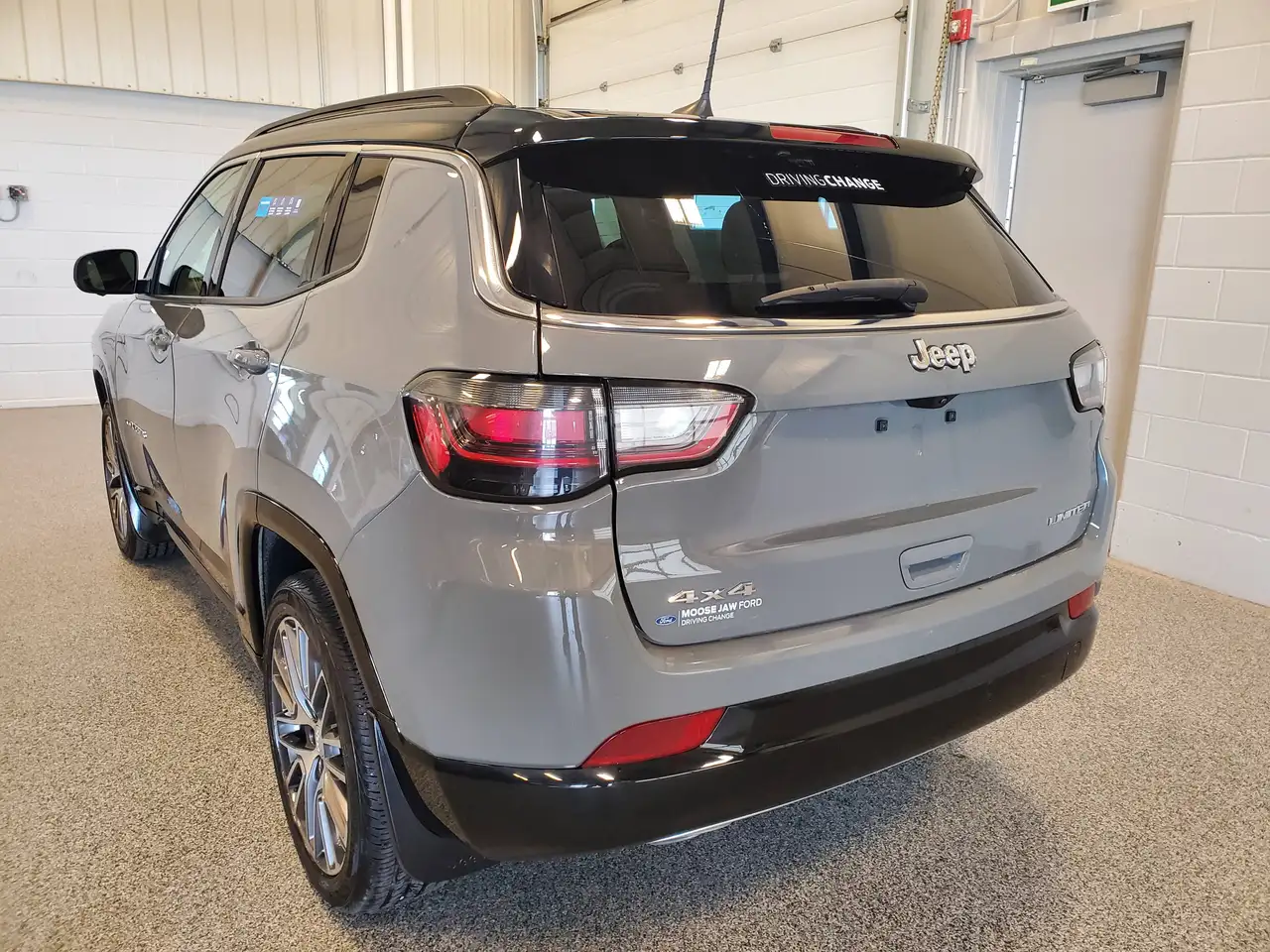 Jeep Compass photo Jeep Compass