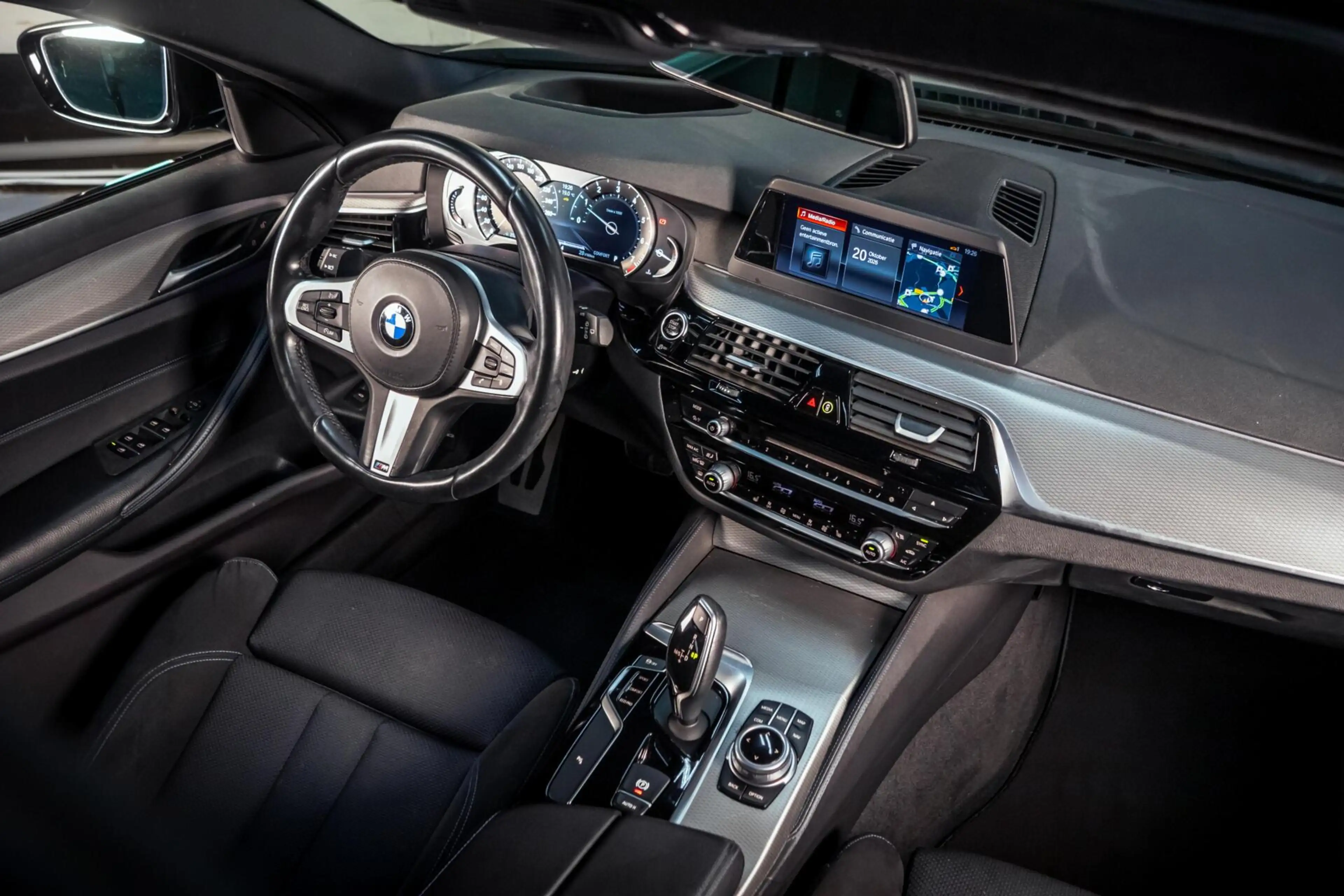 BMW 520 5-serie Touring 520i M-Sport|Pano|HUD|Trekhaak|HiF — photo 3