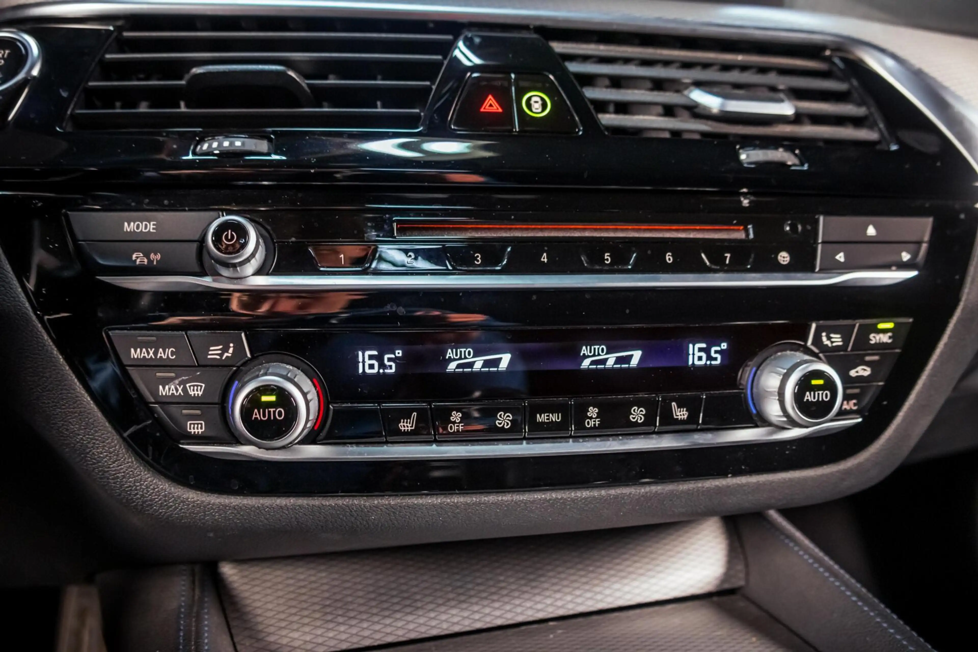 BMW 520 5-serie Touring 520i M-Sport|Pano|HUD|Trekhaak|HiF — photo 23
