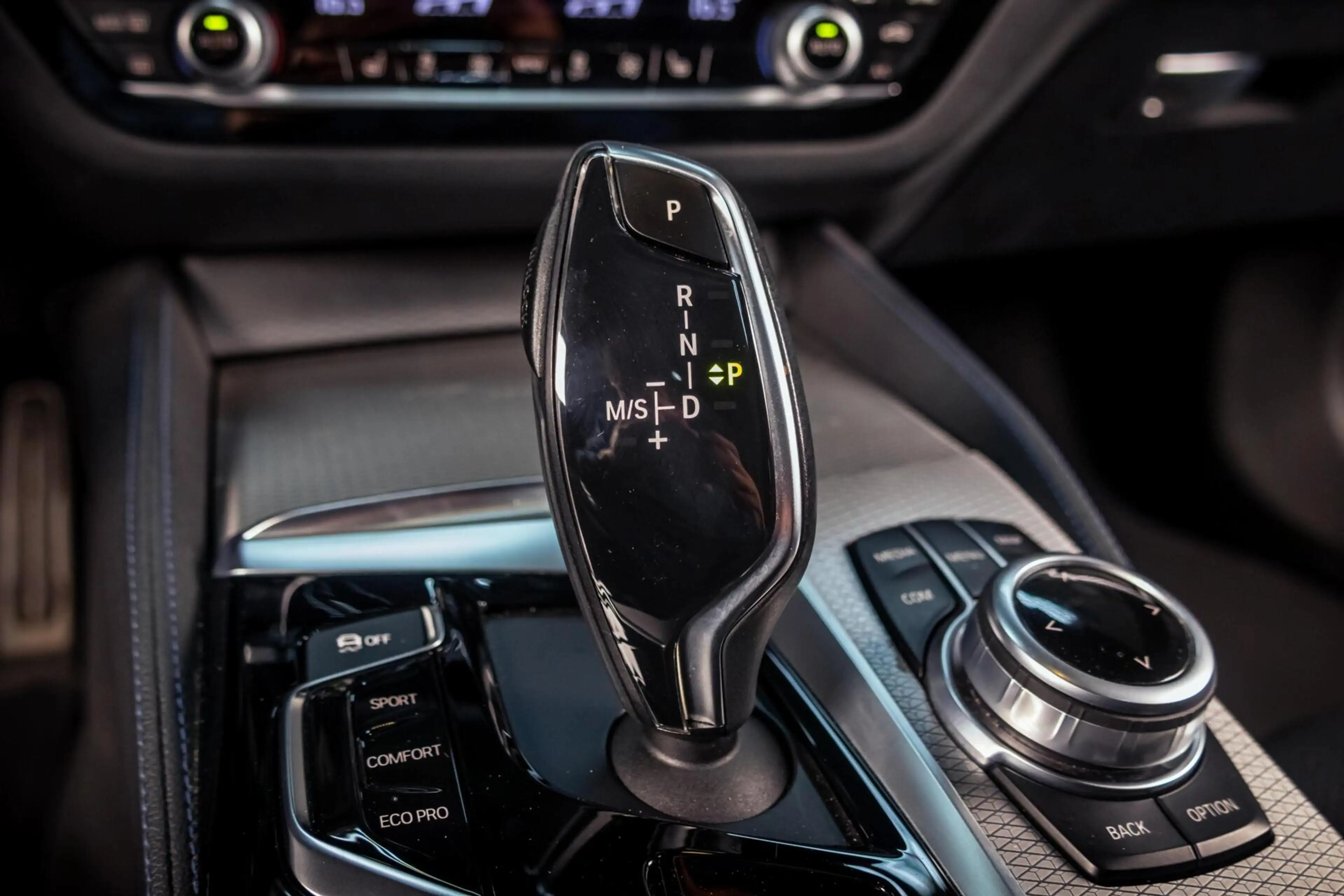 BMW 520 5-serie Touring 520i M-Sport|Pano|HUD|Trekhaak|HiF — photo 36