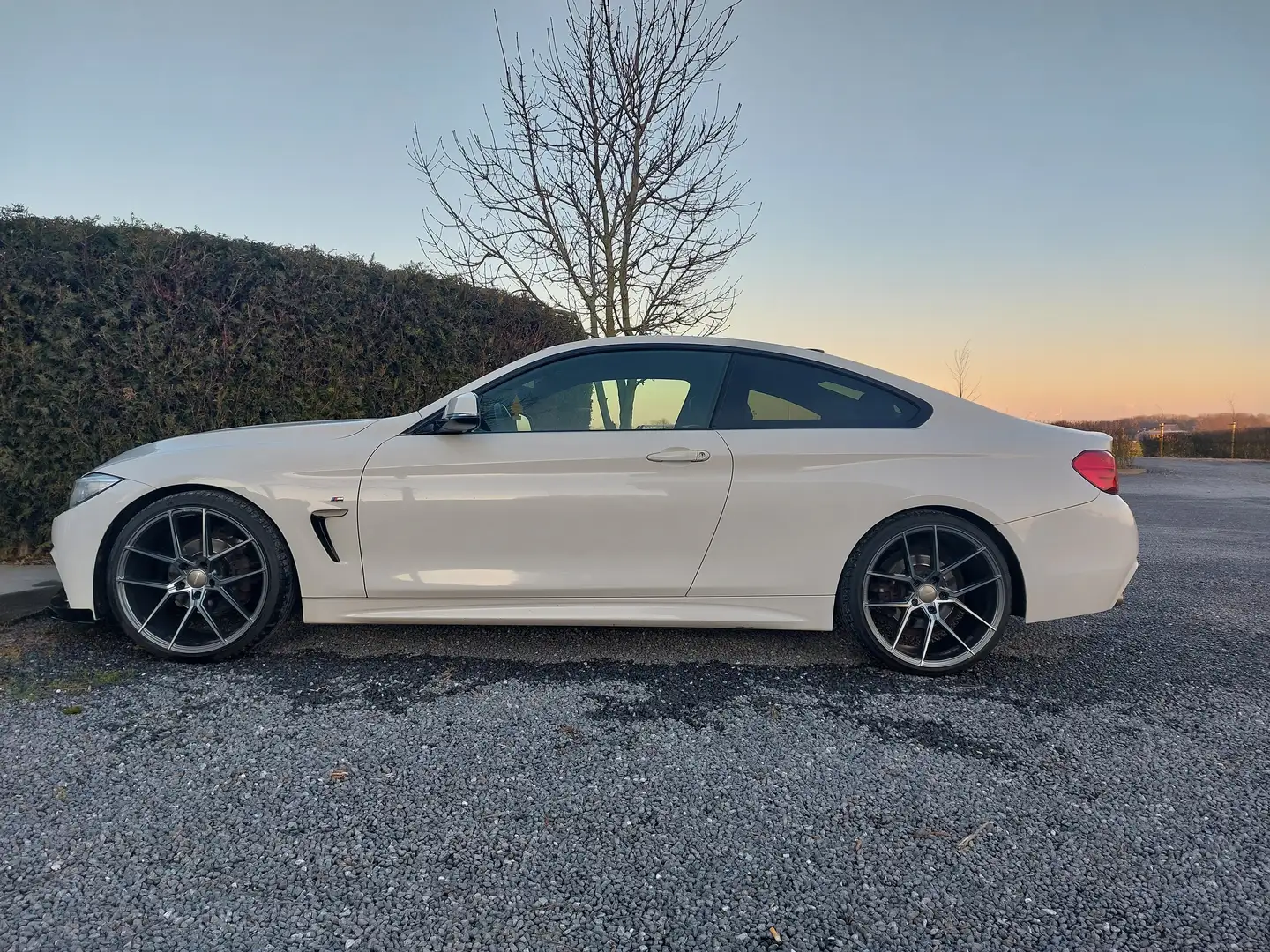 BMW 418 Coupé 418 dA Bílá - 2