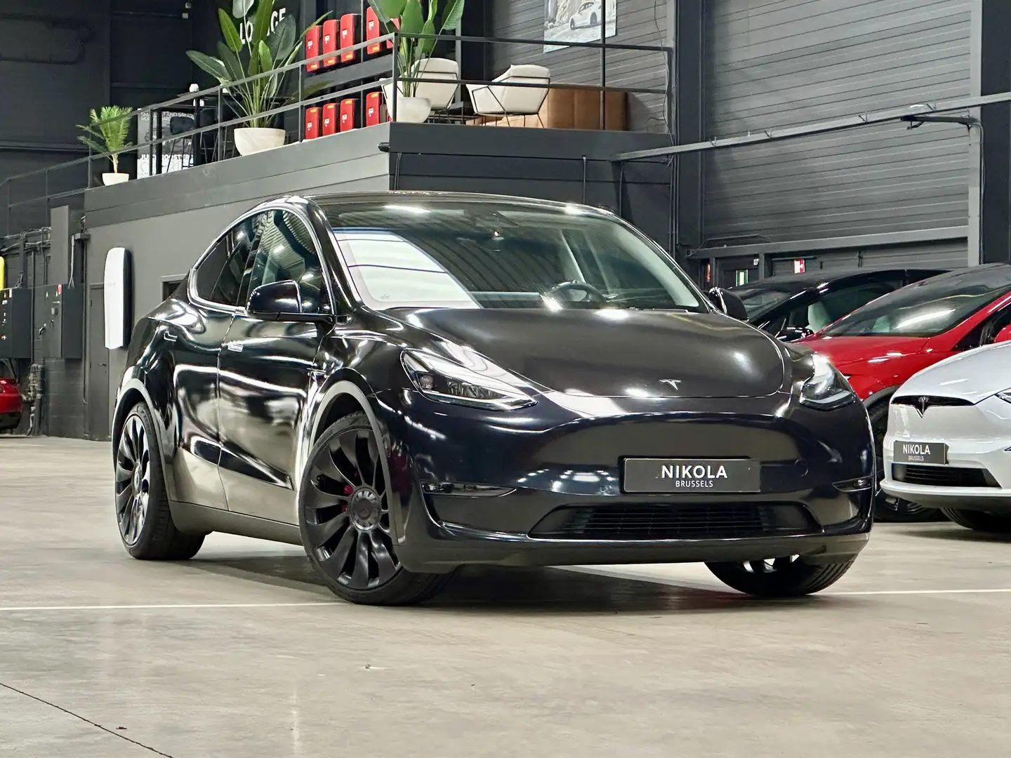 Tesla Model Y PERFORMANCE - RED BRAKES - FULL WRAP - CARBON INT Noir - 1