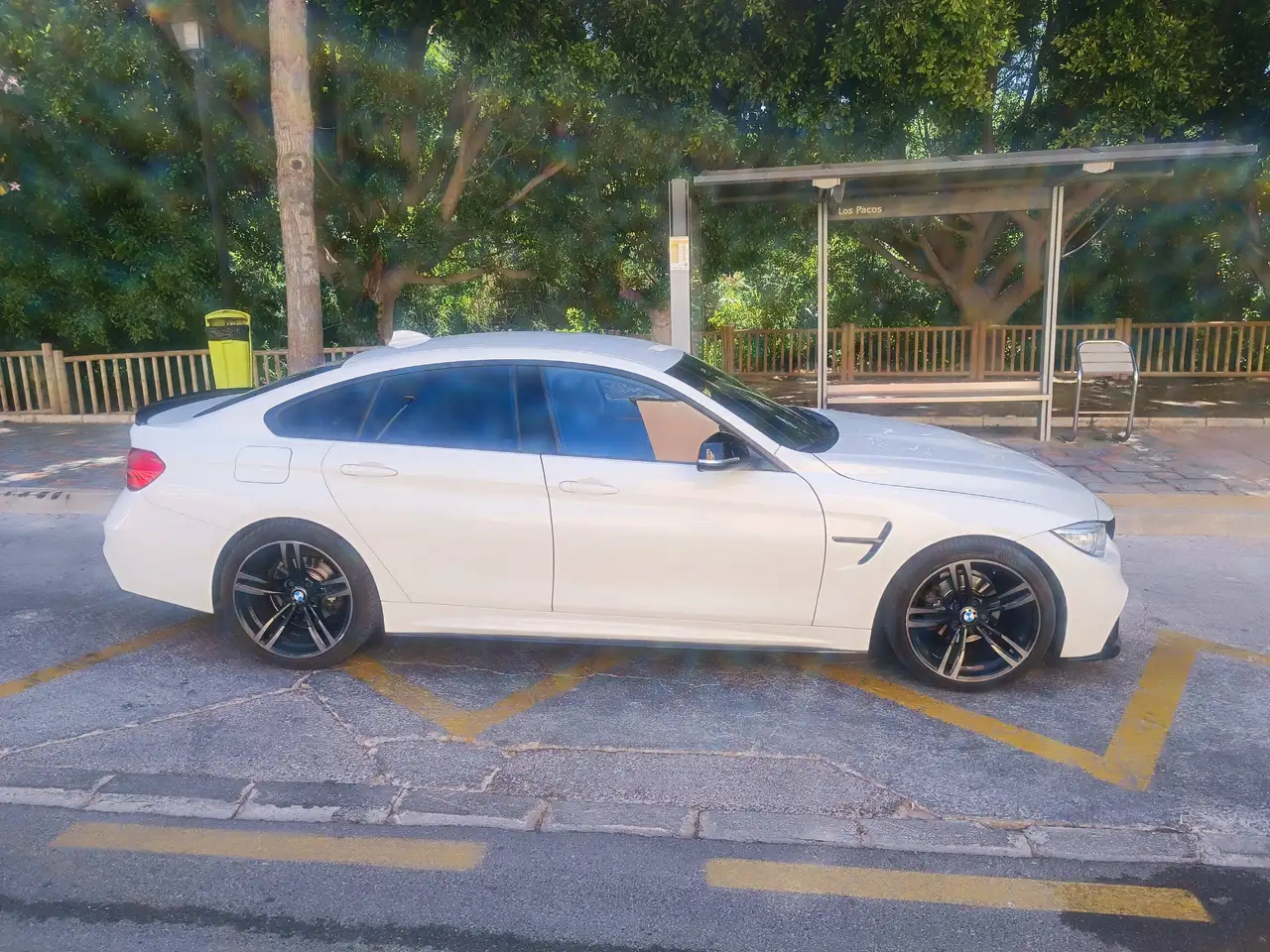 BMW 418