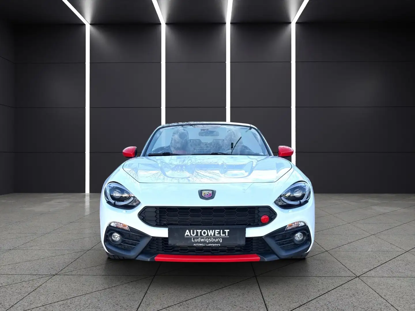 Abarth 124 Spider 1.4 Turbo Automatik Monza-Brembo Weiß - 2