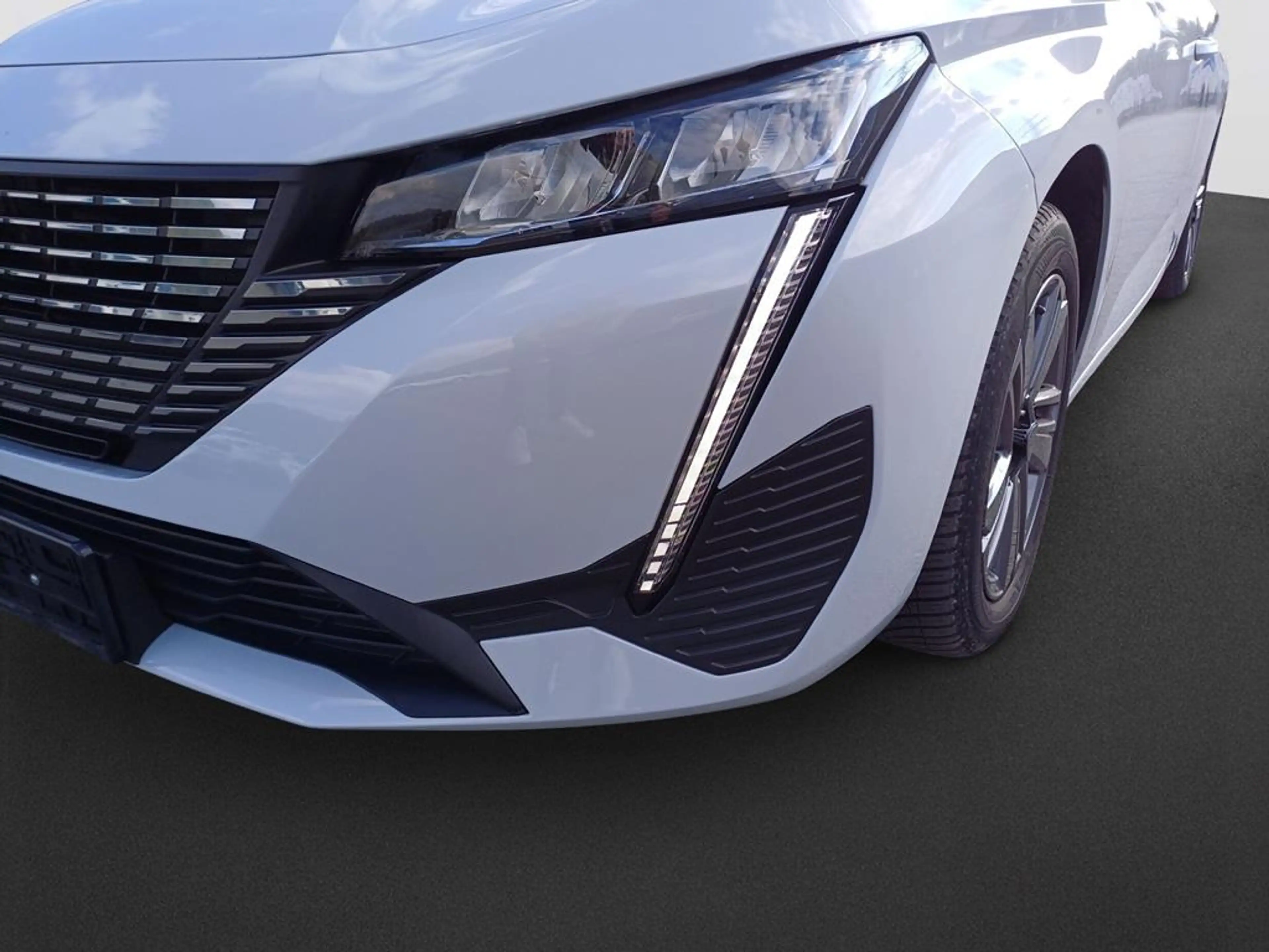Peugeot 308 Allure — photo 9