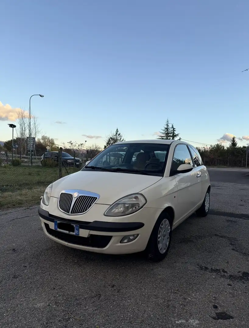 Lancia Ypsilon 1.3 mjt Platino 70 cv - 1