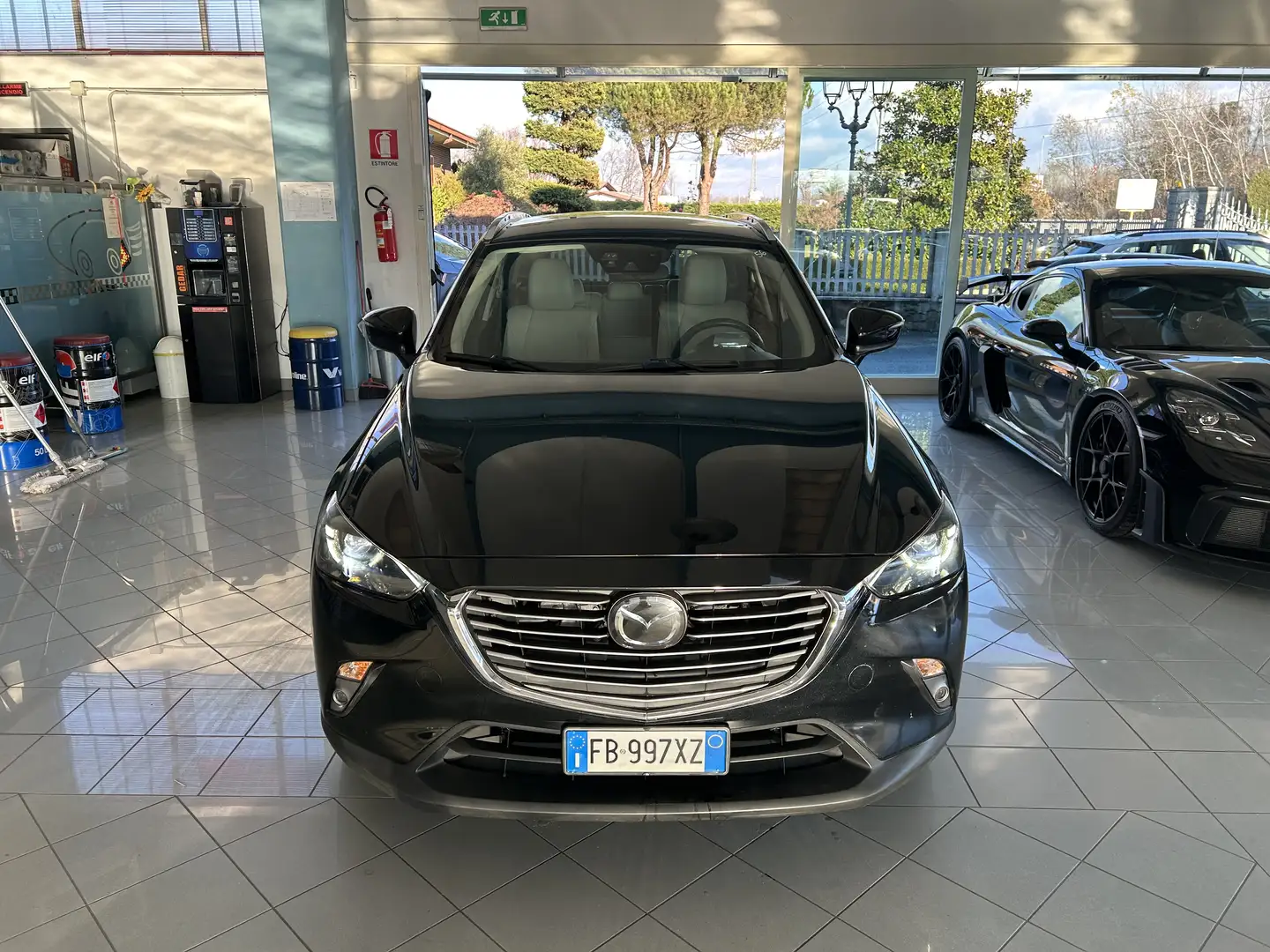 Mazda CX-3 CX-3 1.5d Exceed awd 105cv auto Zwart - 2