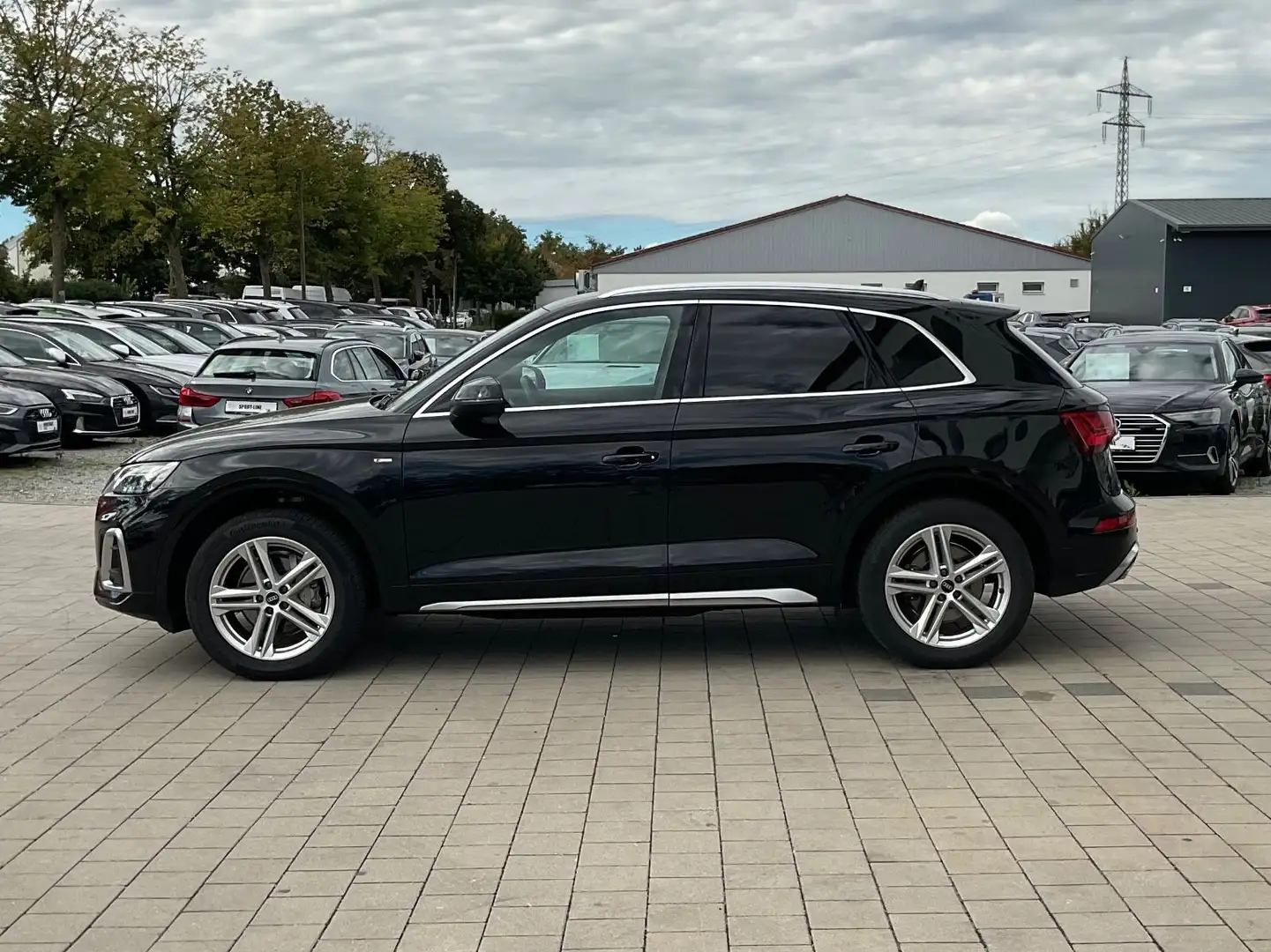 Audi Q5 40 TDI quattro S line AHK DAB LED RFK ViCo Noir - 2