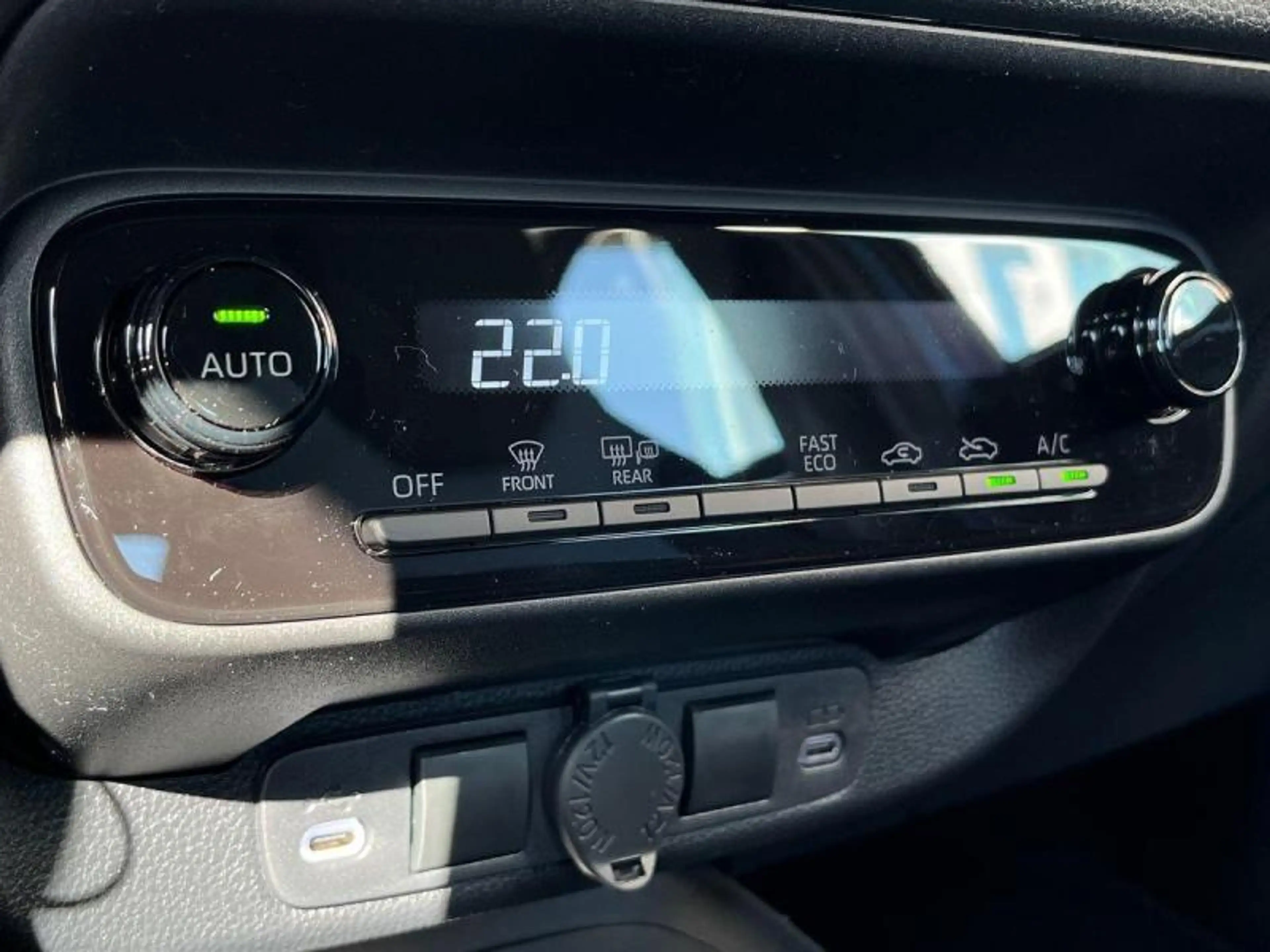 Toyota Aygo X play — photo 12