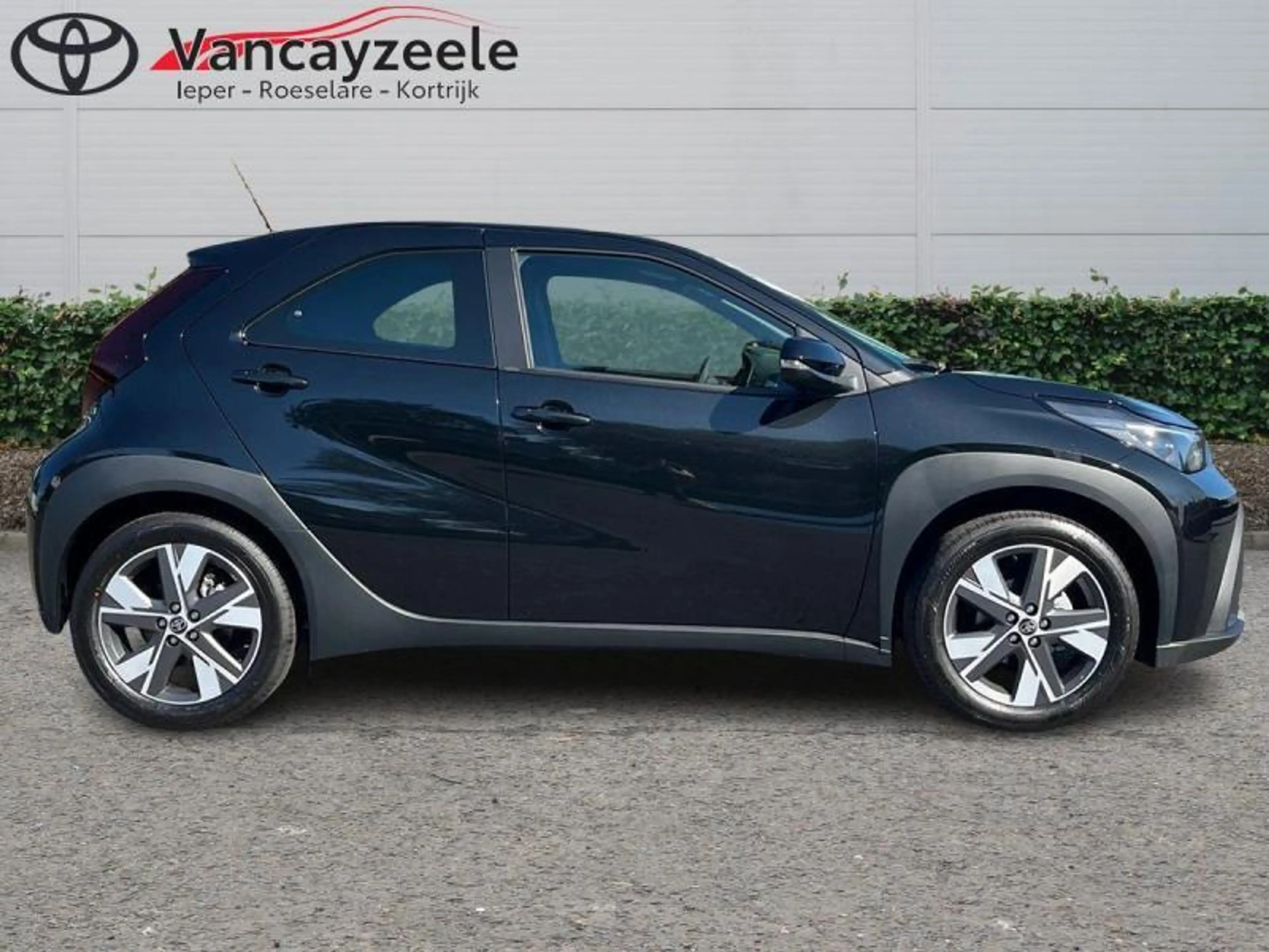 Toyota Aygo X play — photo 3