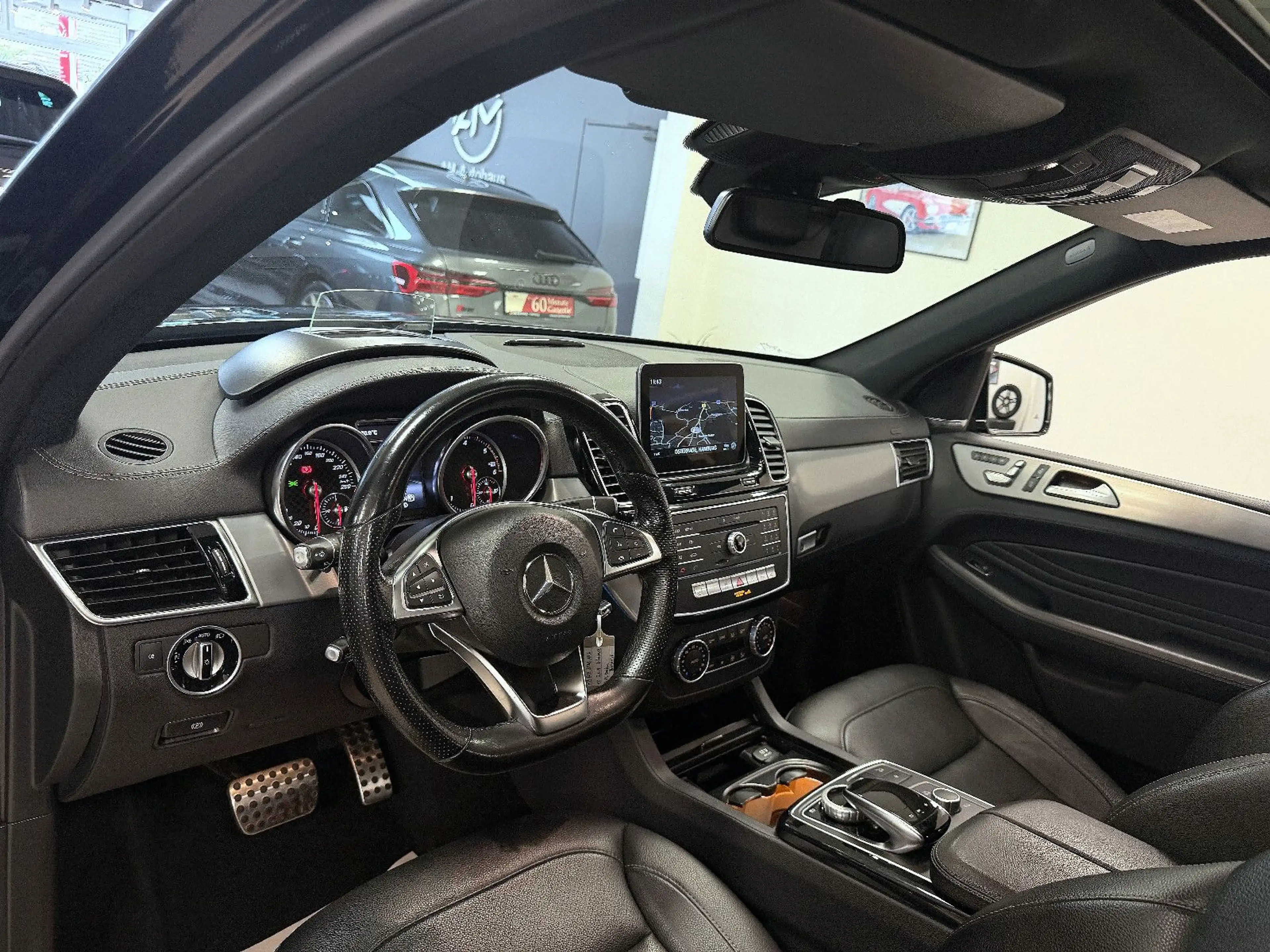 Mercedes-Benz GLE 350 4M *AMG*Night*GlasSD*ACC*AHK*Memory*360° — photo 4