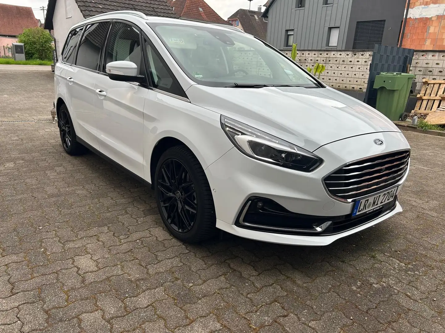 Ford Galaxy Galaxy Hybrid 2.5 Duratec FHEV TITANIUM Weiß - 1