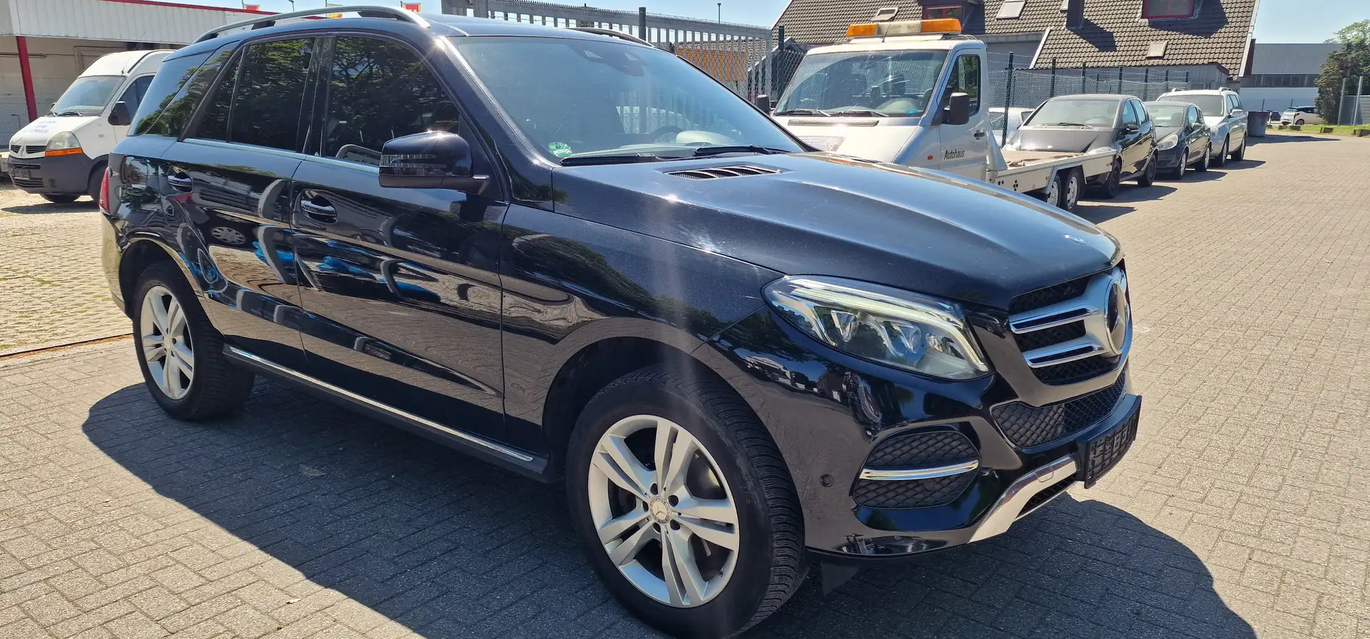 Mercedes-Benz GLE 350 d 4Matic Pano LED AHK AMG Line Tüv Noir - 2
